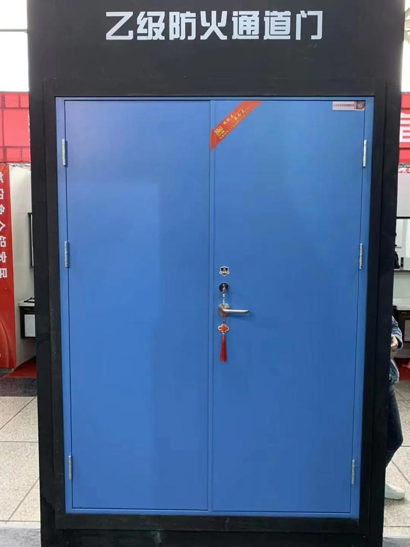 鋼木防火門 簡約設計，堅不可摧的安全守護